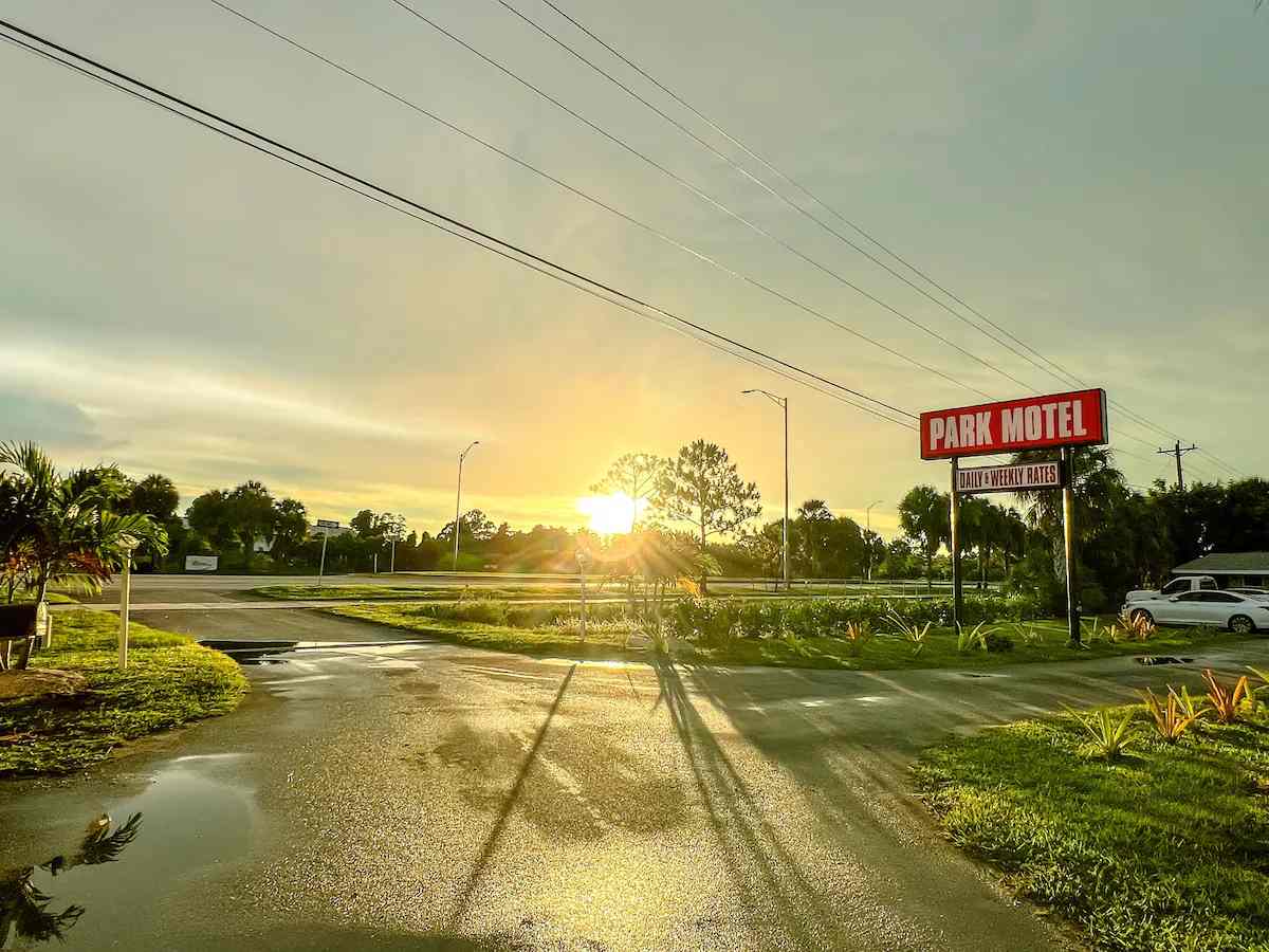 Park Motel at sunrise on the Tamiami Trail